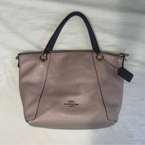 Coach Women's Mauve Leather Shoulder Bag